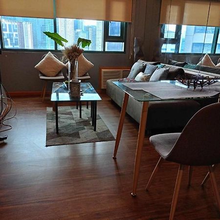 Loft Condo Beside Shangri-La Fort 마닐라 외부 사진